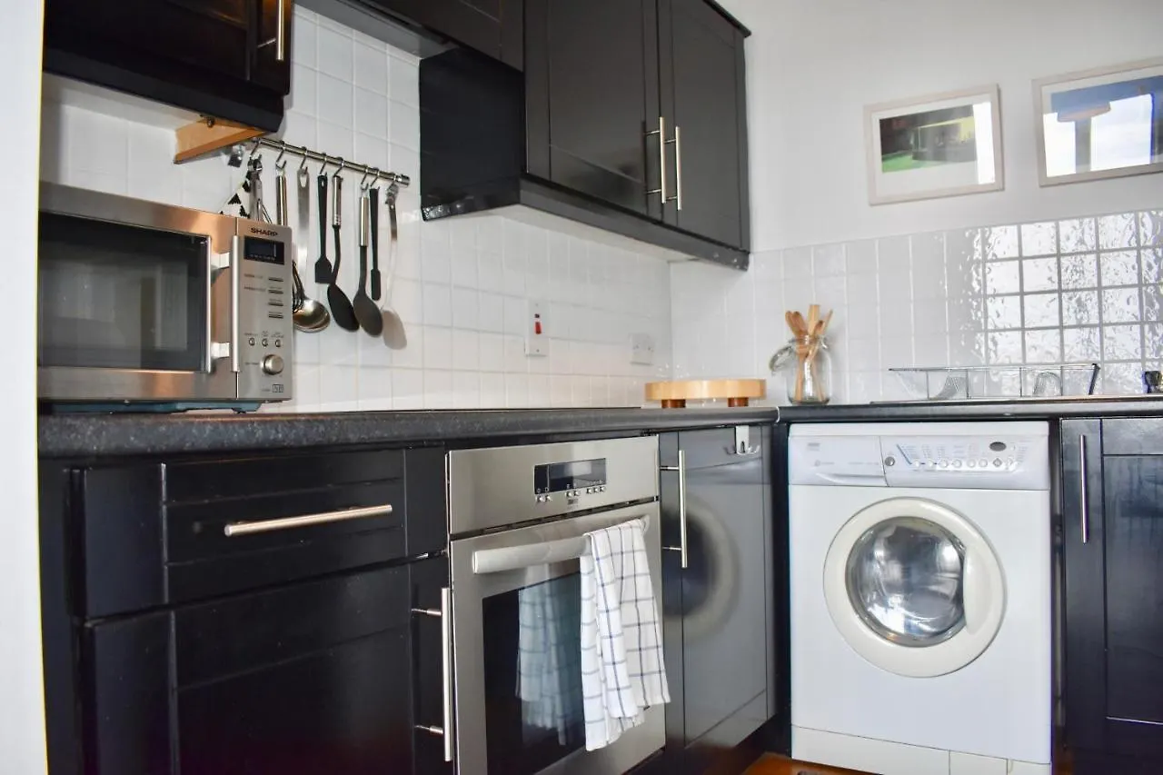 Central Dublin 1 Bedroom Apartment Ιρλανδία