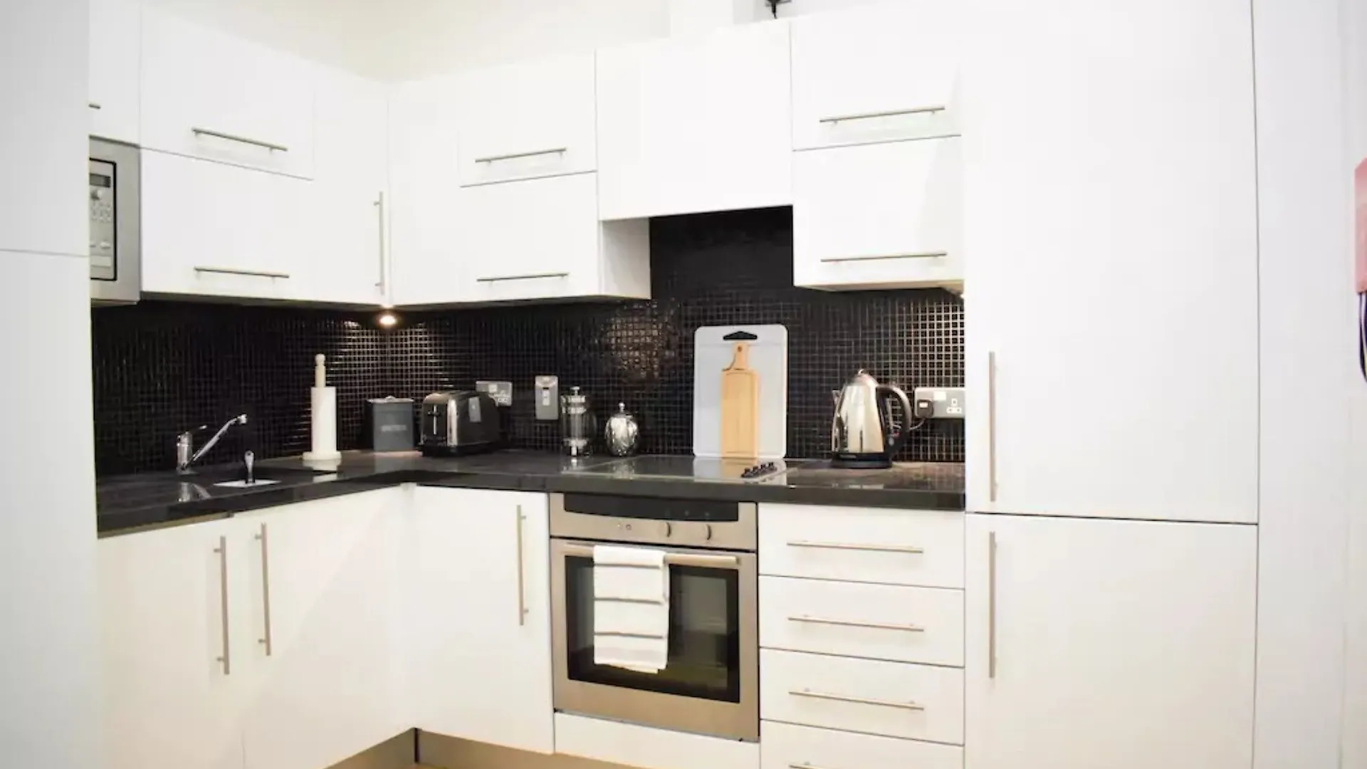 Central Dublin 1 Bedroom Apartment